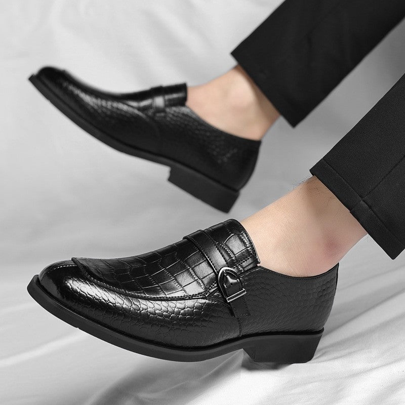 August leather dress shoes - Black on foot
