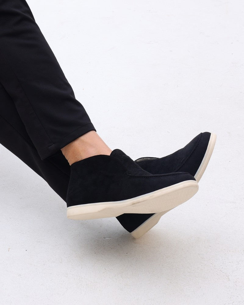 black-ankle boots