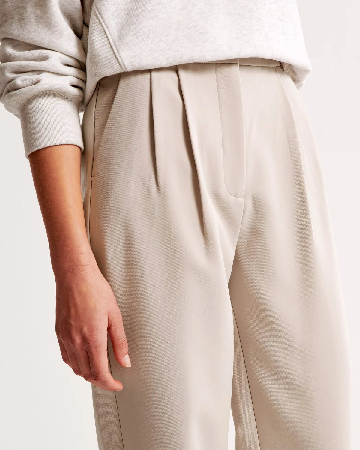 beige-pants