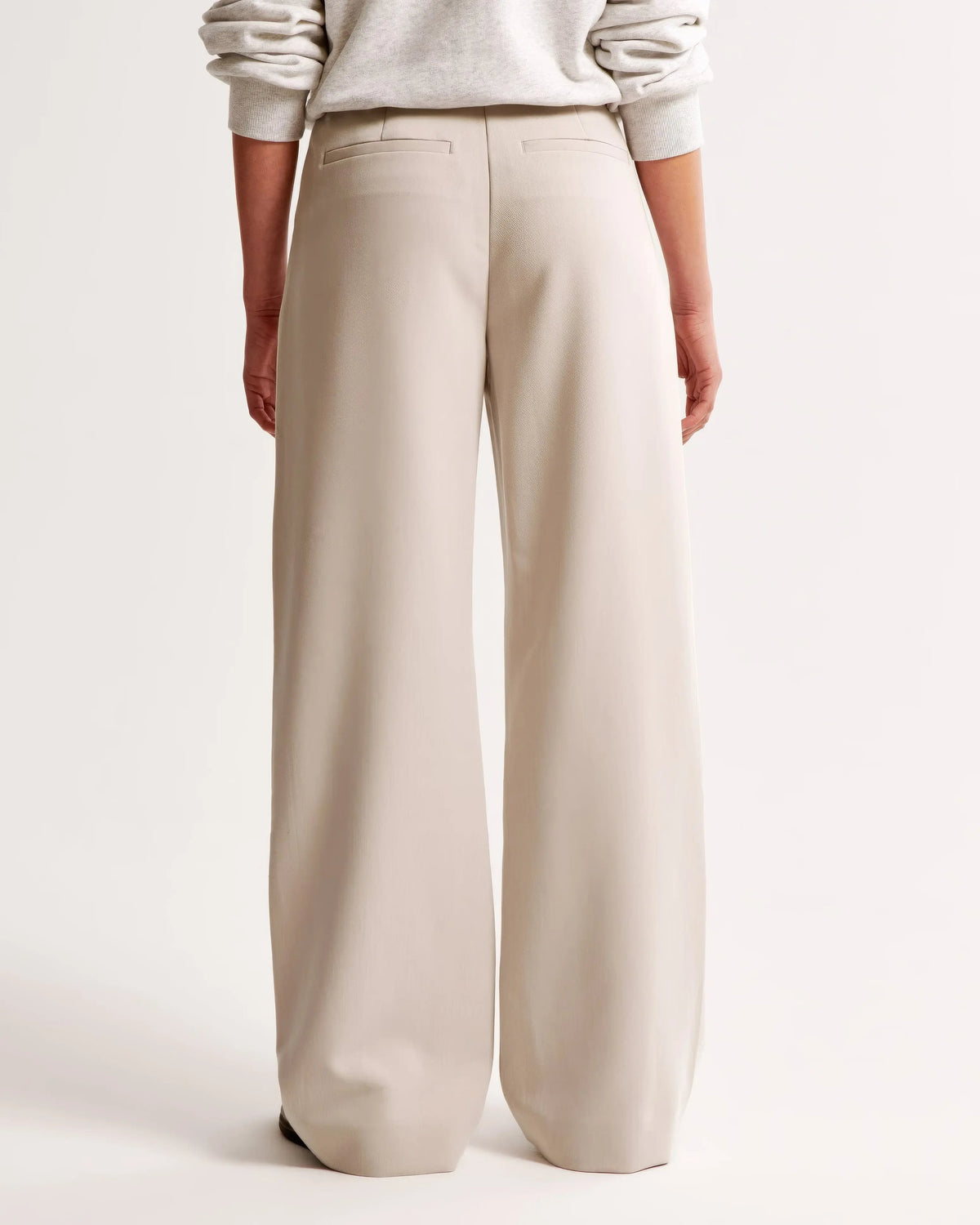 beige-pants
