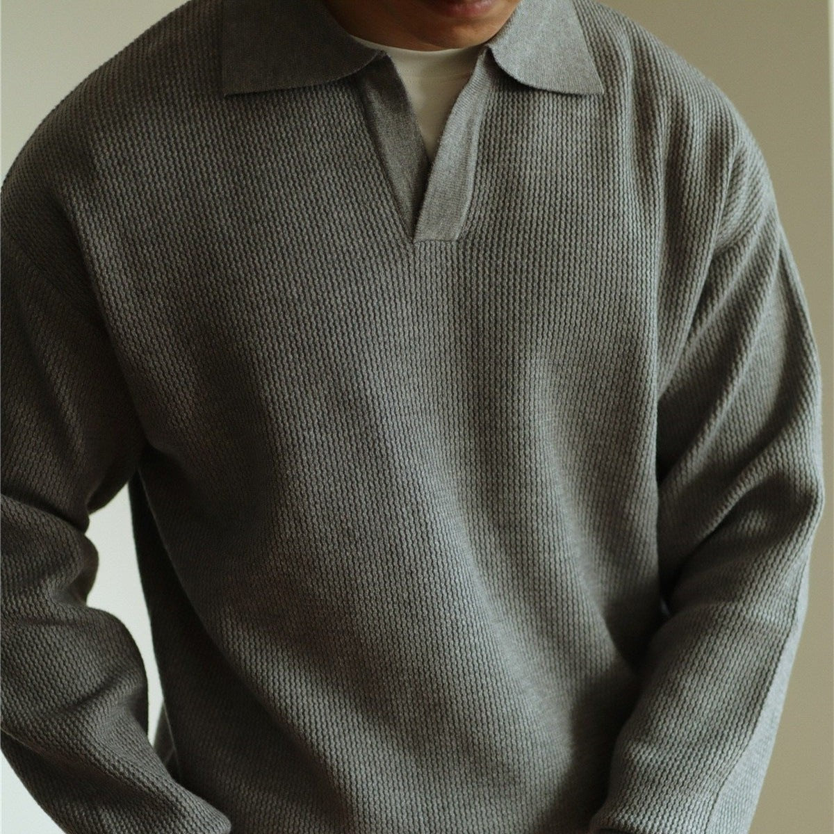 gray-polo shirt