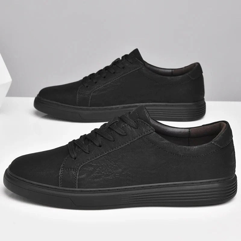 Sneakers - Black pair view