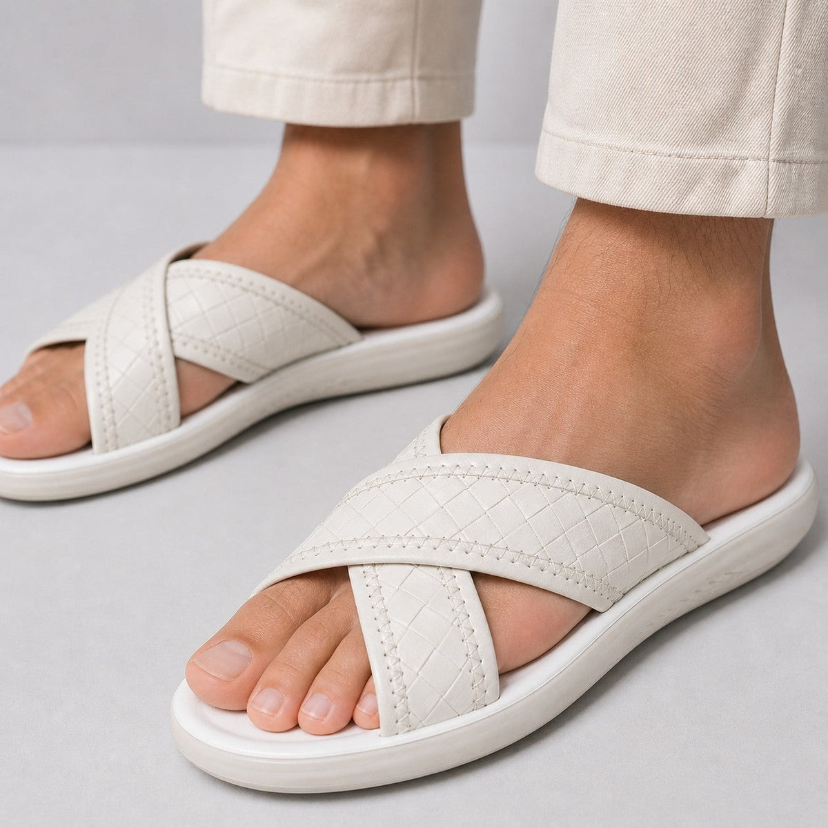 Magnus summer sandals - White worn