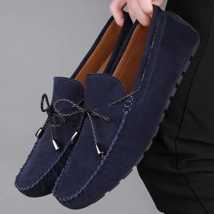 Henry Loafers - Blue in hand