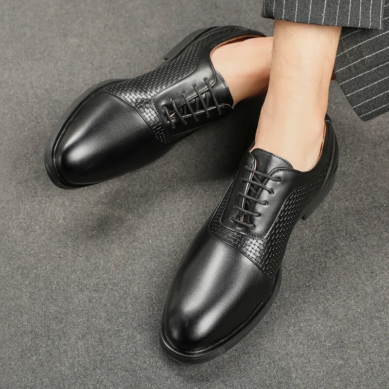 Ruben leather oxford dress shoes - Black worn front view