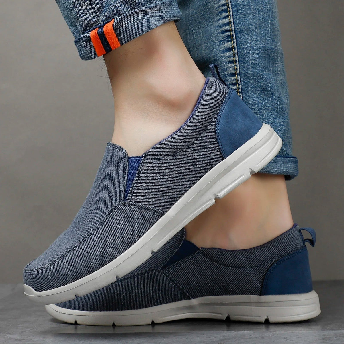 Tom slip on canvas shoes - Blue on foot