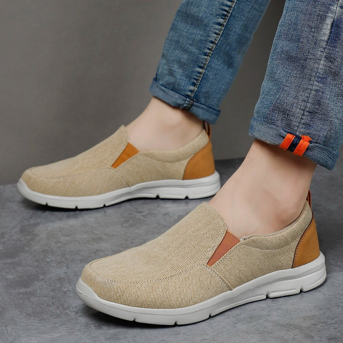 Tom slip on canvas shoes - Khaki on foot