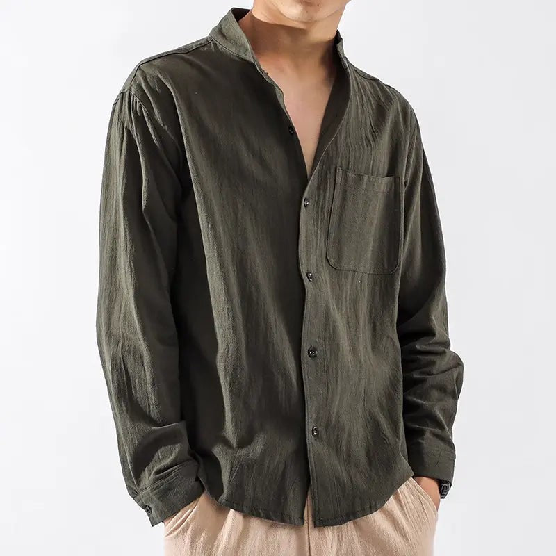Oliver linen shirt detail